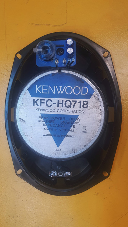 بلندگو خربزه ای مدل کنوود KFC-718 استوک